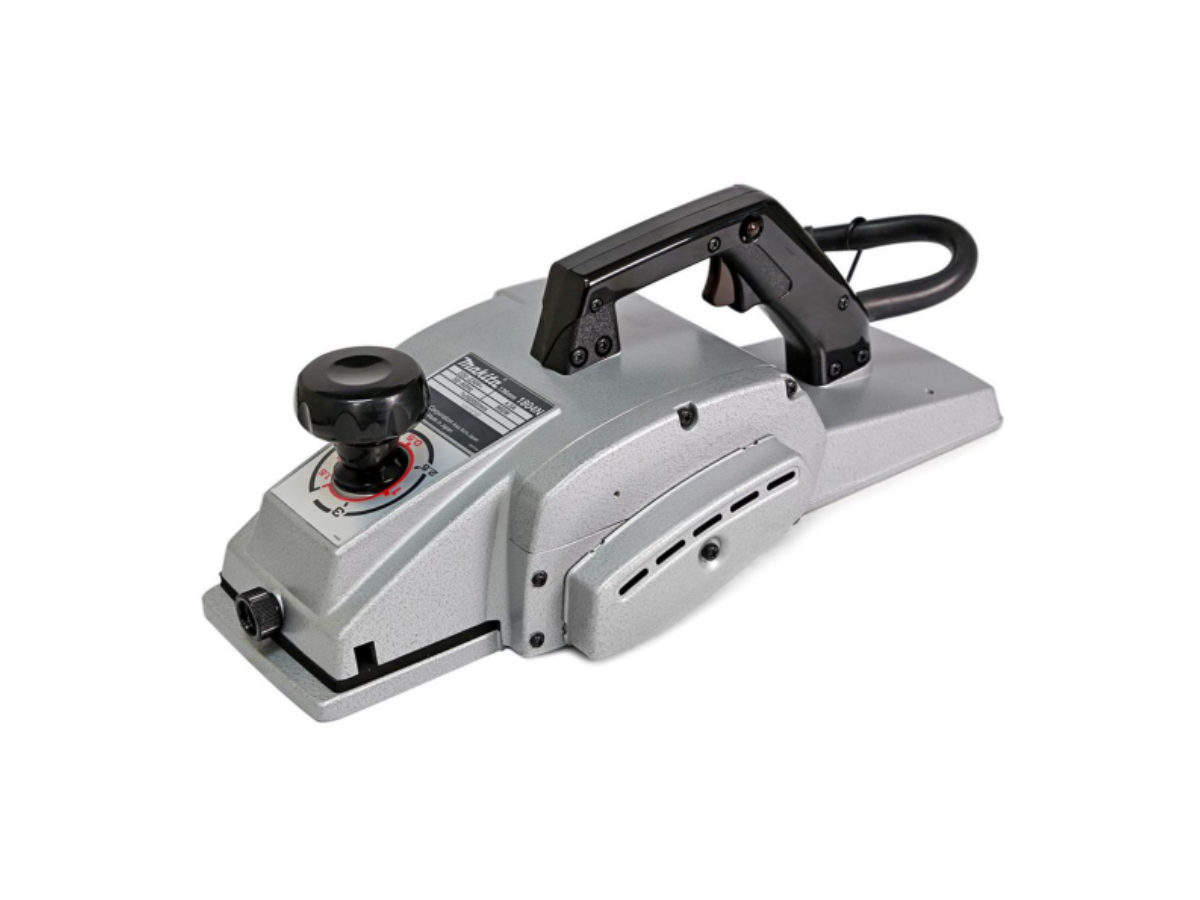 MAKITA กบไสไม้ไฟฟ้า ขนาด 5-3/8 นิ้ว (136 มม.) กำลังไฟ 960 วัตต์ รุ่น 1804N