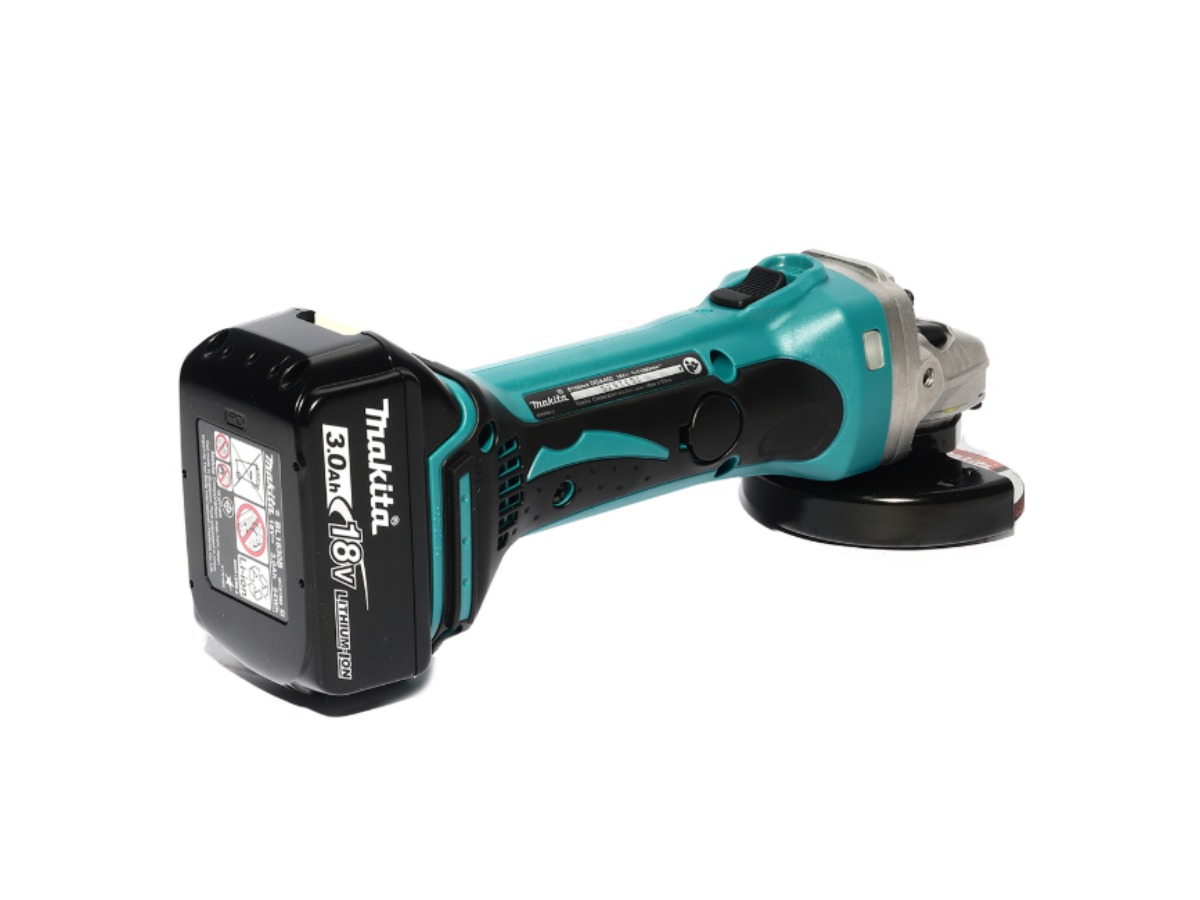 MAKITA เครื่องเจียไร้สาย 18 โวลต์ ขนาด 4 นิ้ว รุ่น DGA402RFE