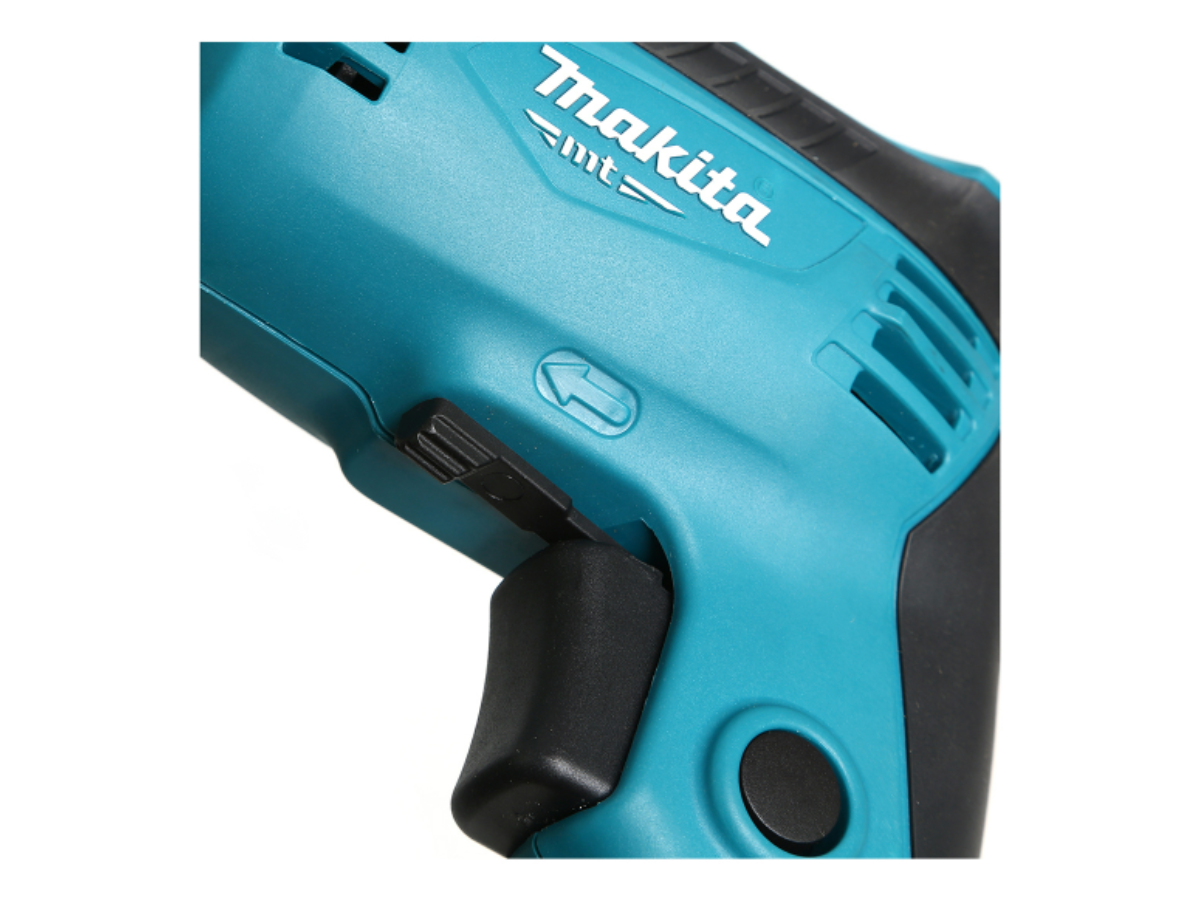 MAKITA สว่านไฟฟ้า ขนาด 1/4 นิ้ว กำลังไฟ 230 วัตต์ รุ่น M6501B