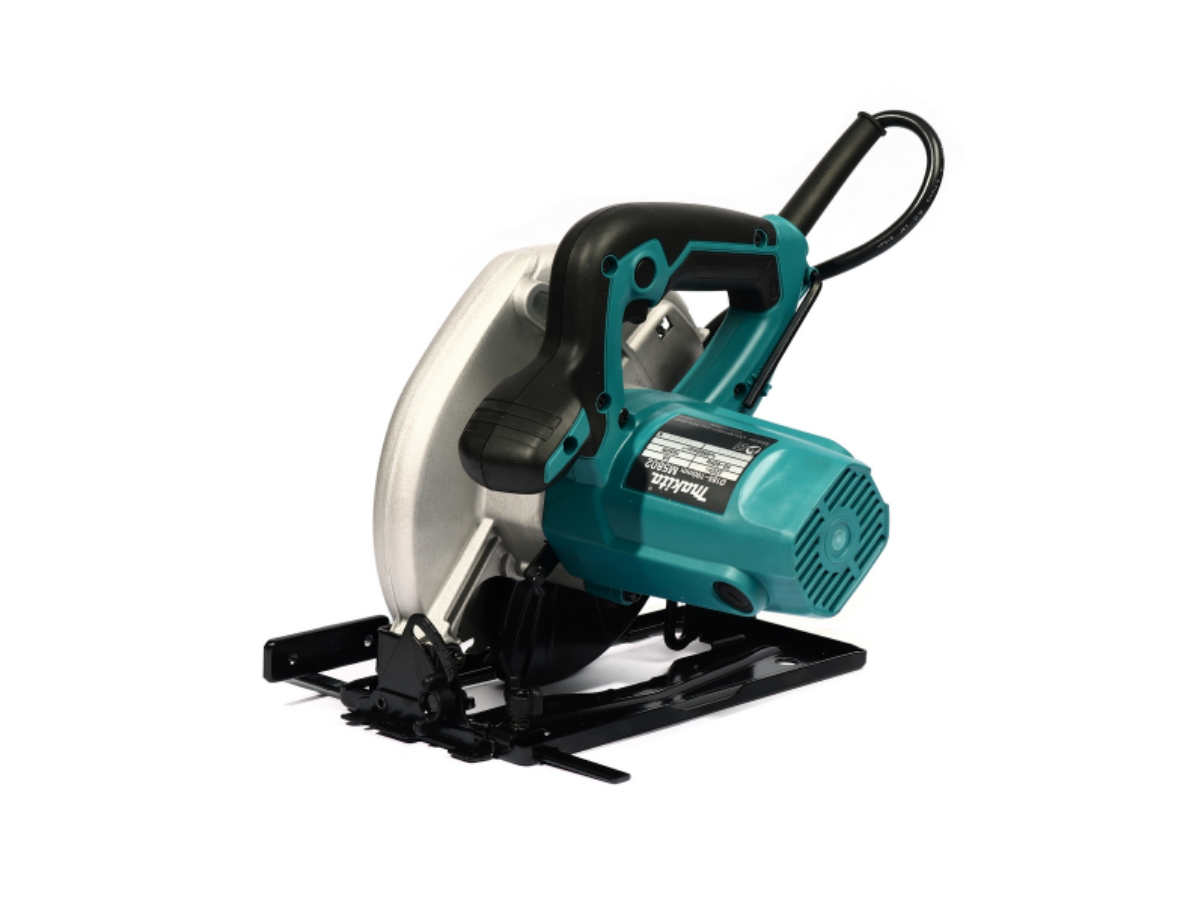 MAKITA เลื่อยวงเดือน ขนาด 7 นิ้ว (185 มม.) กำลังไฟ 1,050 วัตต์ รุ่น M5802B