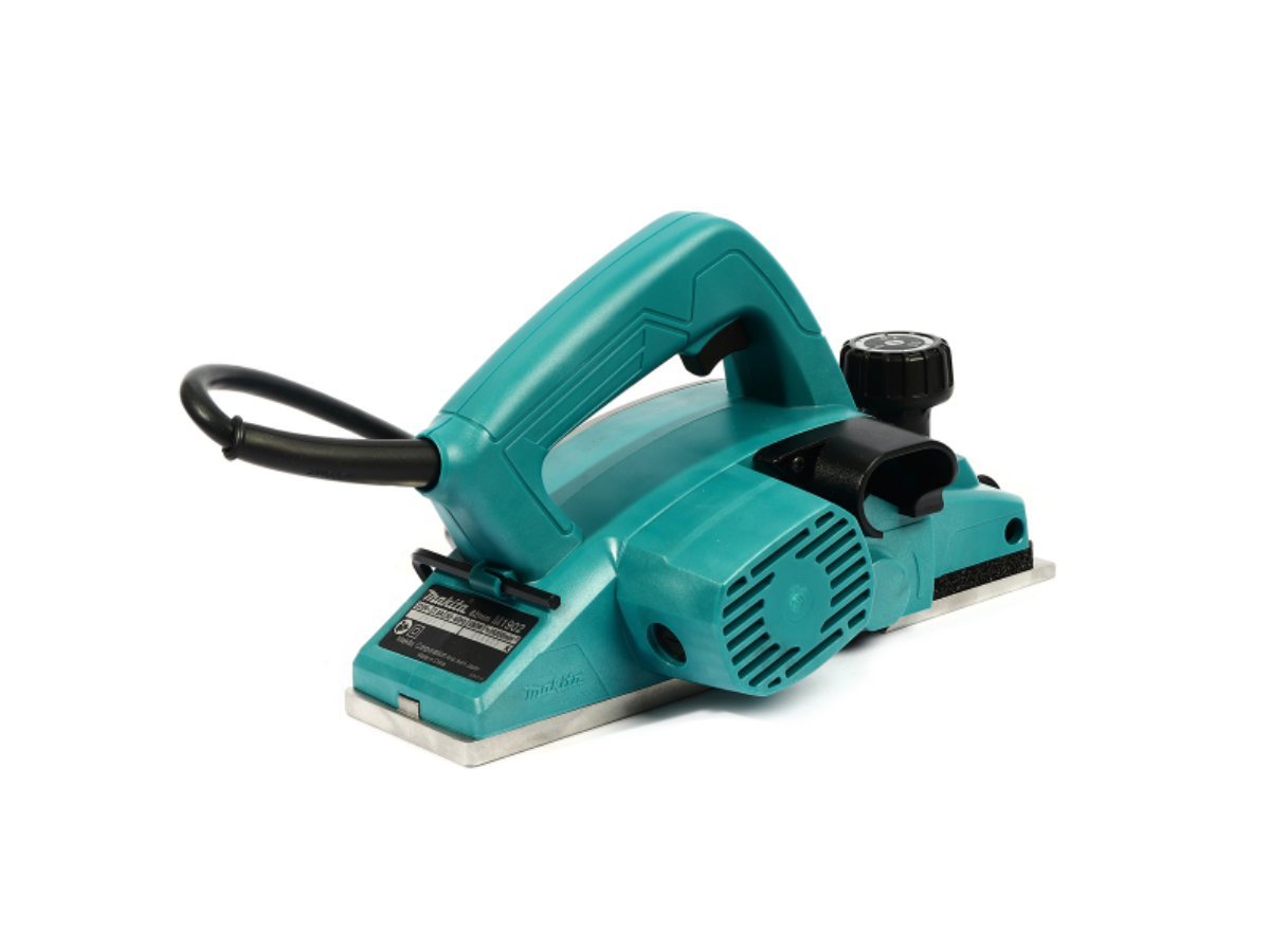 MAKITA กบไสไม้ไฟฟ้า ขนาด 3-1/4 นิ้ว (82 มม.) กำลังไฟ 500 วัตต์ รุ่น M1902B