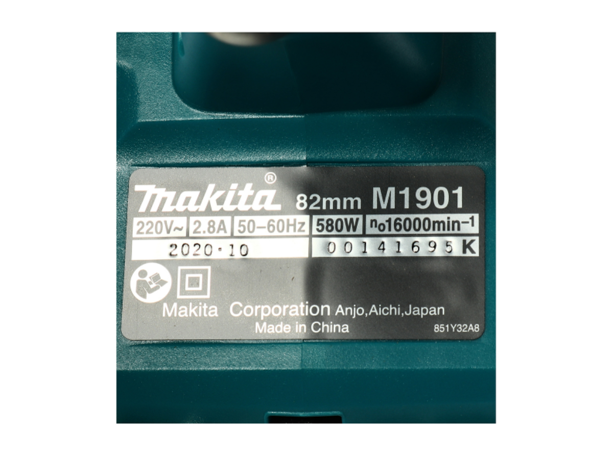 MAKITA กบไสไม้ไฟฟ้า ขนาด 3-1/4 นิ้ว (82 มม.) กำลังไฟ 500 วัตต์ รุ่น M1901B