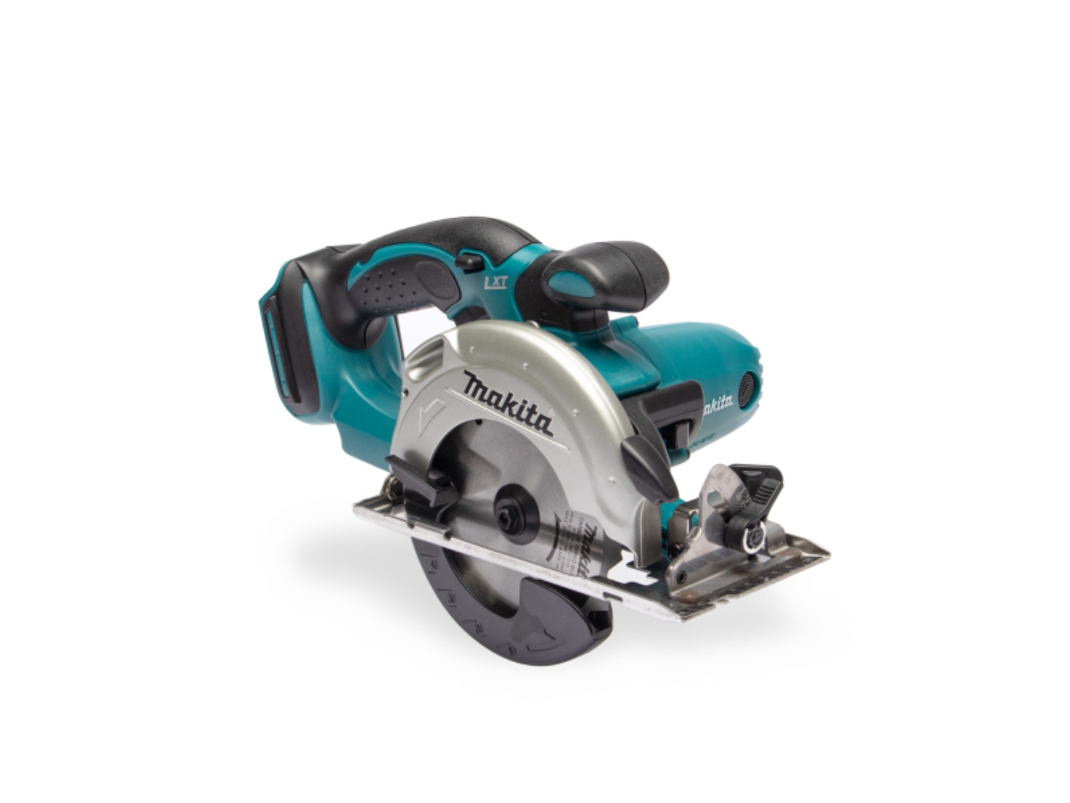 MAKITA เลื่อยวงเดือนไร้สาย 18 โวลต์ ขนาด 5 นิ้ว รุ่น DSS501Z ความเร็วรอบตัวเปล่า 3,600 รอบ/นาที