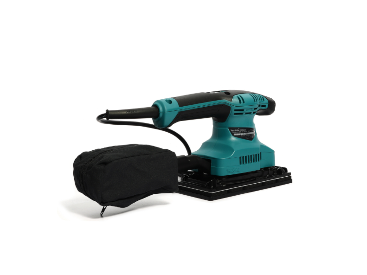 MAKITA เครื่องขัดกระดาษทรายสั่น ผืนผ้า ขนาด 93 X 228 มม. (3-5/8 X 9 นิ้ว) กำลังไฟ 190 วัตต์ รุ่น M92