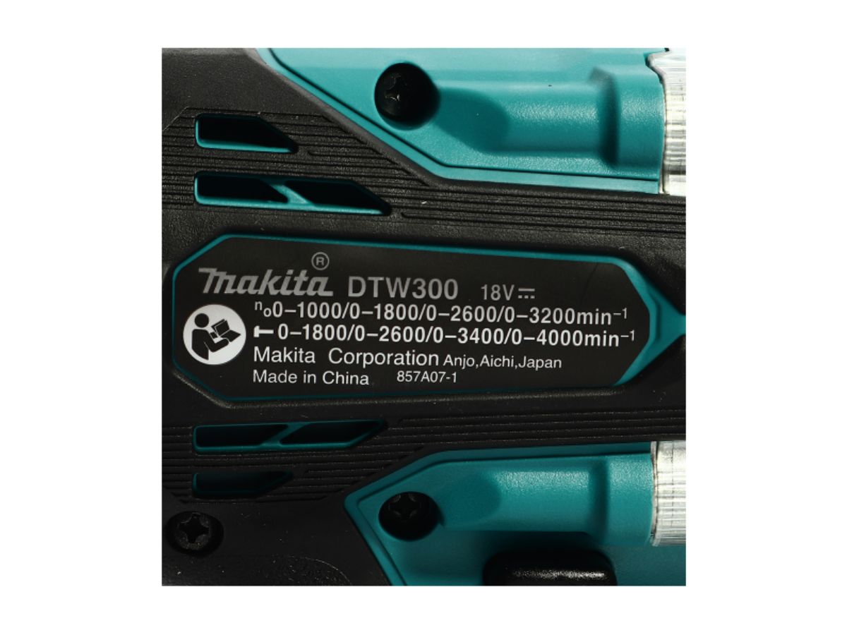 MAKITA เครื่องขันบล๊อกไร้สาย 18 โวลต์ 1/2 นิ้ว รุ่น DTW300Z แรงบิดสูงสุด 330 นิวตันเมตร ไม่รวมแบตเตอรี่และแท่นชาร์จ