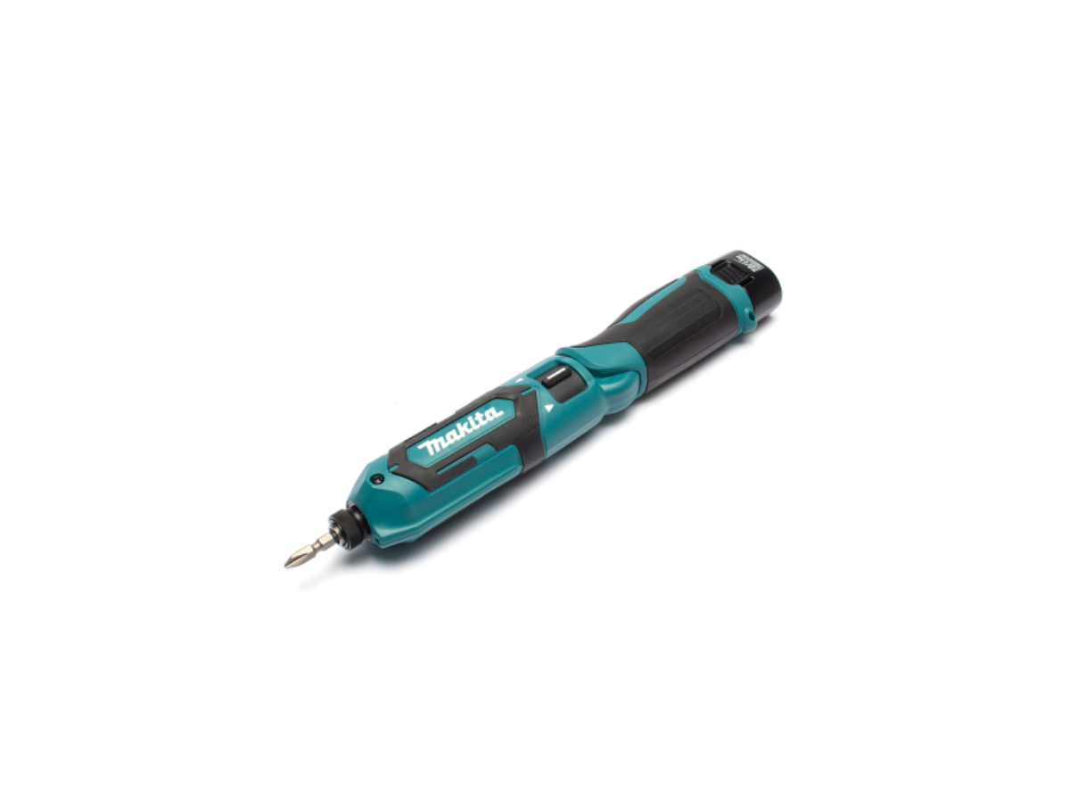 MAKITA สว่านไขควงกระแทกไร้สาย 7.2 โวลต์ 1/4 นิ้ว รุ่น TD022DSE