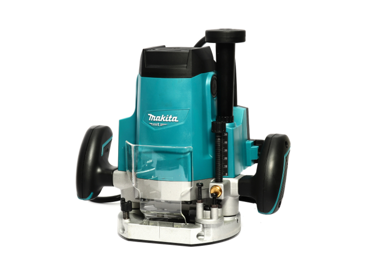 MAKITA เครื่องเร้าเตอร์ ขนาด 1/2 นิ้ว (12 มม.) กำลังไฟ 1,650 วัตต์ รุ่น M3600B