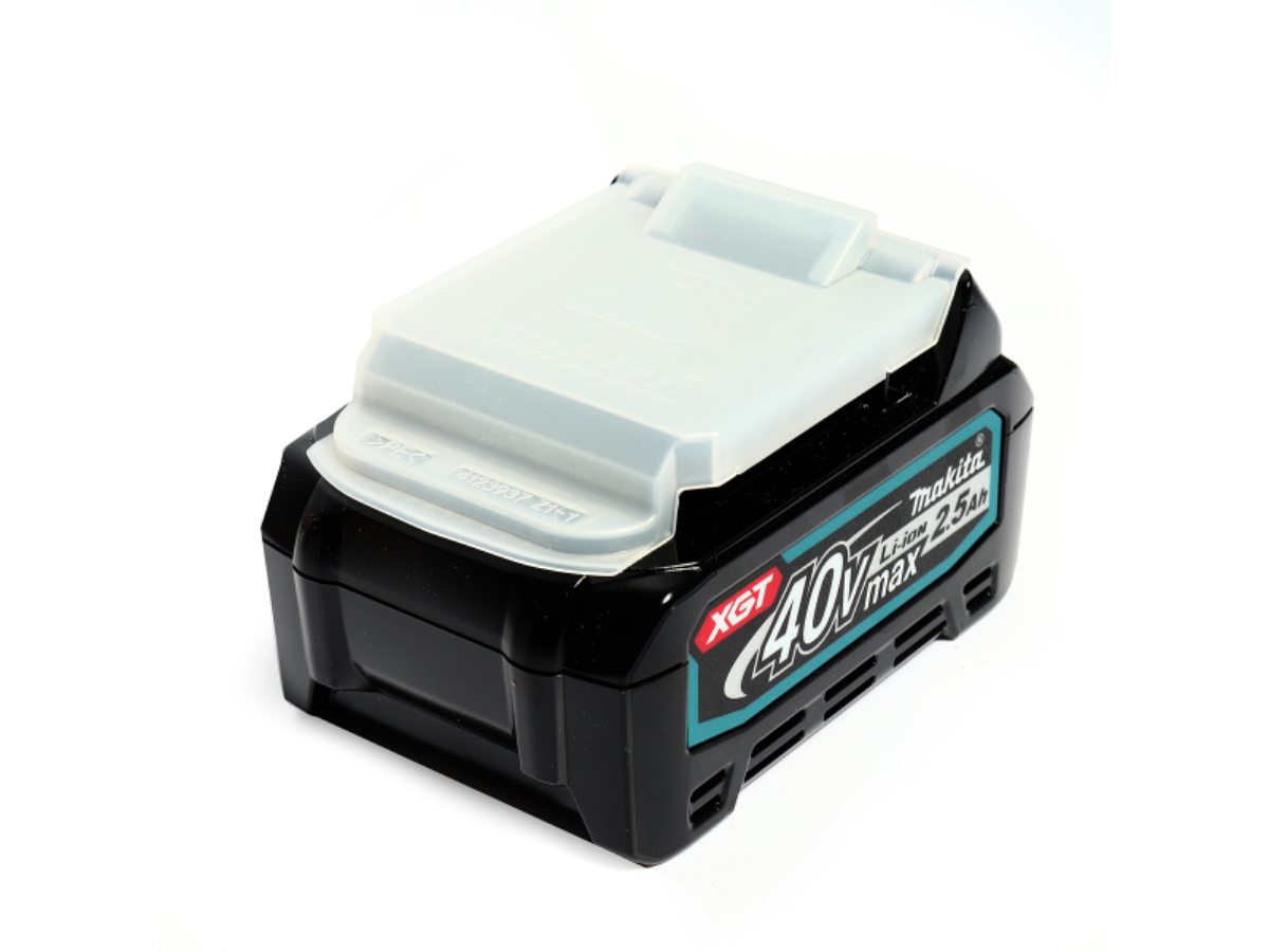 MAKITA แบตเตอรี่ ลิเธียมไอออน 40 โวลต์ 2.5 แอมป์ รุ่น BL4025 