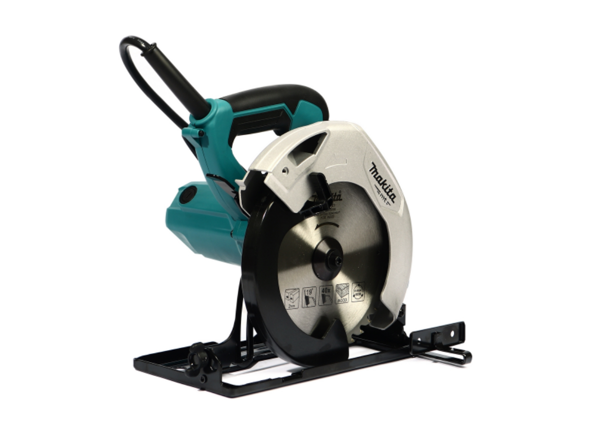MAKITA เลื่อยวงเดือน ขนาด 7 นิ้ว (185 มม.) กำลังไฟ 1,050 วัตต์ รุ่น M5802B