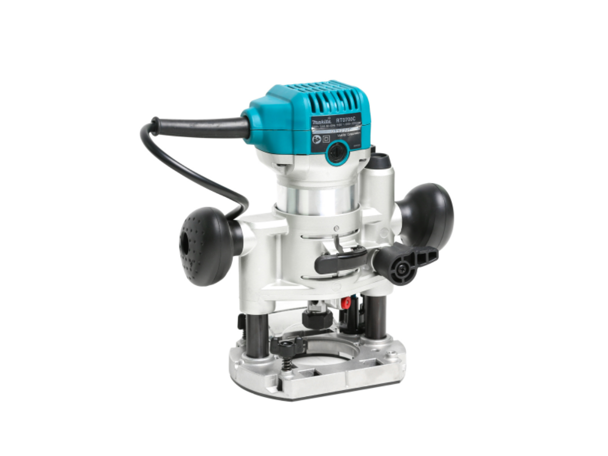 MAKITA ทริมเมอร์ กำลังไฟ 710 วัตต์ ขนาด 6 มม. (1/4 นิ้ว), 8 มม. (3/8 นิ้ว) รุ่น RT0700CX3
