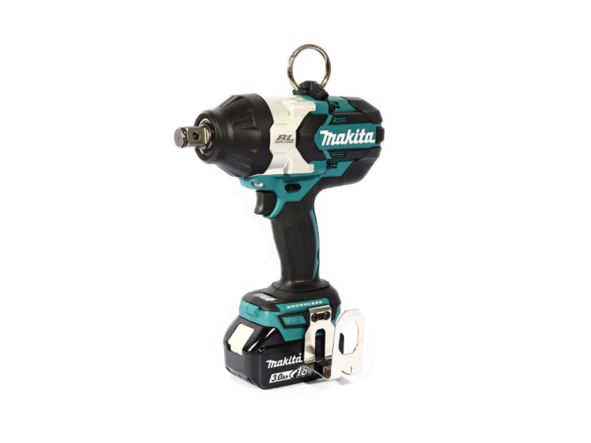 MAKITA เครื่องขันบล๊อกไร้สาย 18 โวลต์ รุ่น DTW1001JX3 แรงบิดสูงสุด 1,050 นิวตันเมตร รวมแบตเตอรี่และแท่นชาร์จ