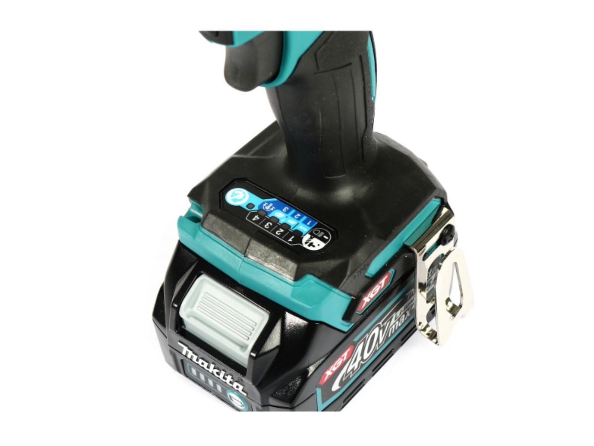 MAKITA สว่านไขควงกระแทกไร้สาย 40 โวลต์ 1/4 นิ้ว รุ่น TD001GD201 แรงบิดสูงสุด 220 นิวตันเมตร รวมแบตเตอรี่และแท่นชาร์จ