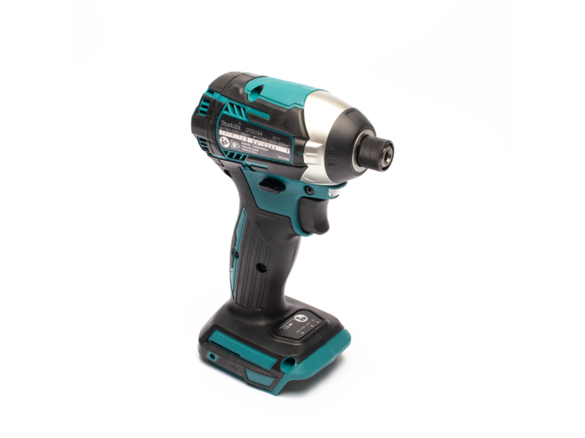 MAKITA สว่านไขควงกระแทกไร้สาย 18 โวลต์ 1/4 นิ้ว รุ่น DTD154Z แรงบิดสูงสุด 175 นิวตันเมตร ไม่รวมแบตเตอรี่-แท่นชาร์จ