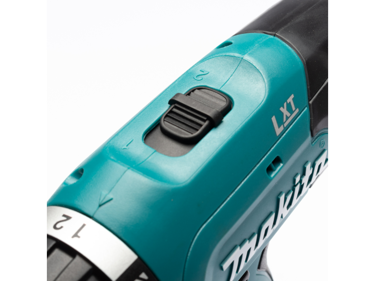 MAKITA สว่านไขควงไร้สาย 18 โวลต์ ขนาด 1/2 นิ้ว รุ่น DDF453Z