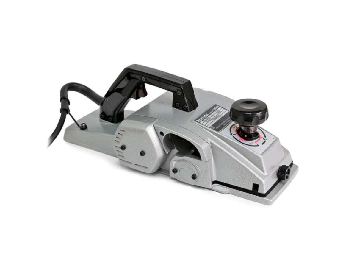 MAKITA กบไสไม้ไฟฟ้า ขนาด 5-3/8 นิ้ว (136 มม.) กำลังไฟ 960 วัตต์ รุ่น 1804N