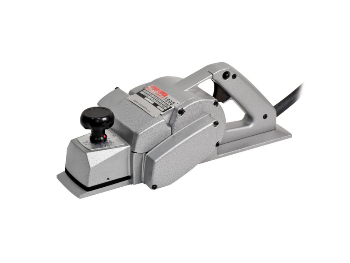 MAKITA กบไสไม้ไฟฟ้า ขนาด 3-1/8 นิ้ว (80 มม.) กำลังไฟ 750 วัตต์ รุ่น 1600