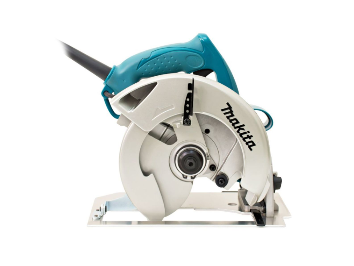 MAKITA เลื่อยวงเดือน ขนาด 7 นิ้ว (185 มม.) กำลังไฟ 1,800 วัตต์ รุ่น 5007NF