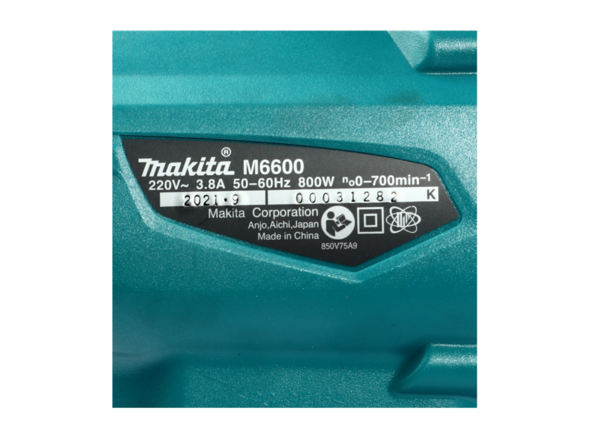 MAKITA เครื่องผสมสีไฟฟ้า ขนาด 165 มม. (6-1/2 นิ้ว) กำลังไฟ 800 วัตต์ รุ่น M6600XB