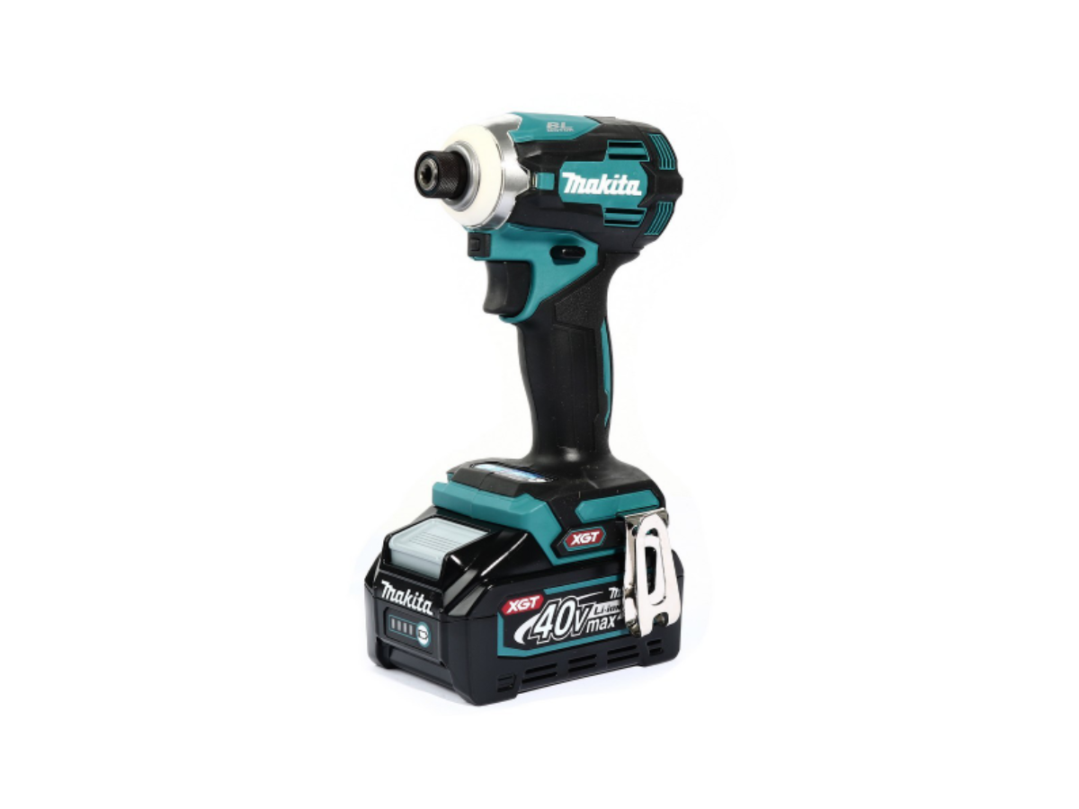 MAKITA สว่านไขควงกระแทกไร้สาย 40 โวลต์ 1/4 นิ้ว รุ่น TD001GM101 แรงบิดสูงสุด 220 นิวตันเมตร รวมแบตเตอรี่และแท่นชาร์จ