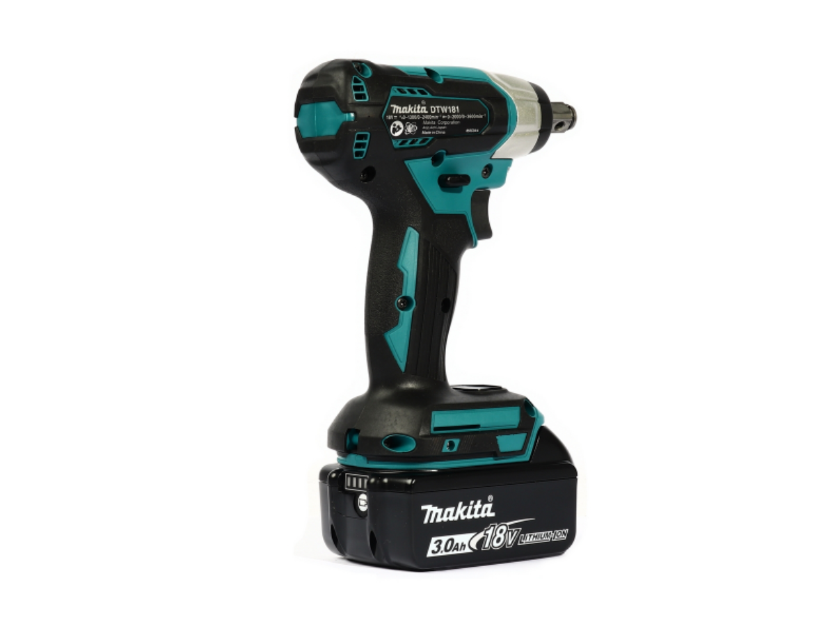 MAKITA เครื่องขันบล๊อกไร้สาย 18 โวลต์ 1/2 นิ้ว รุ่น DTW181RFE